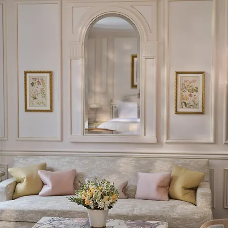 Отель Le Meurice - Dorchester Collection 5*