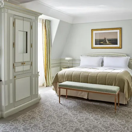Le Meurice - Dorchester Collection 5*