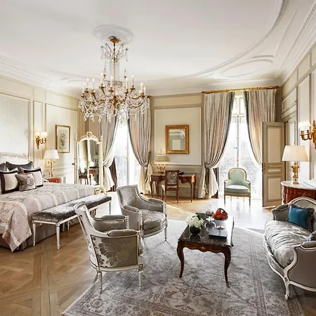 Отель Le Meurice - Dorchester Collection