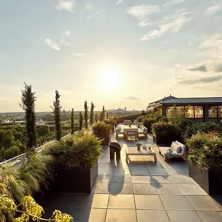 Le Meurice - Dorchester Collection 5*