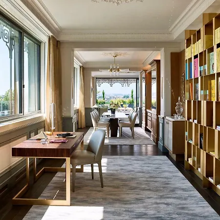 Le Meurice - Dorchester Collection Отель 5*